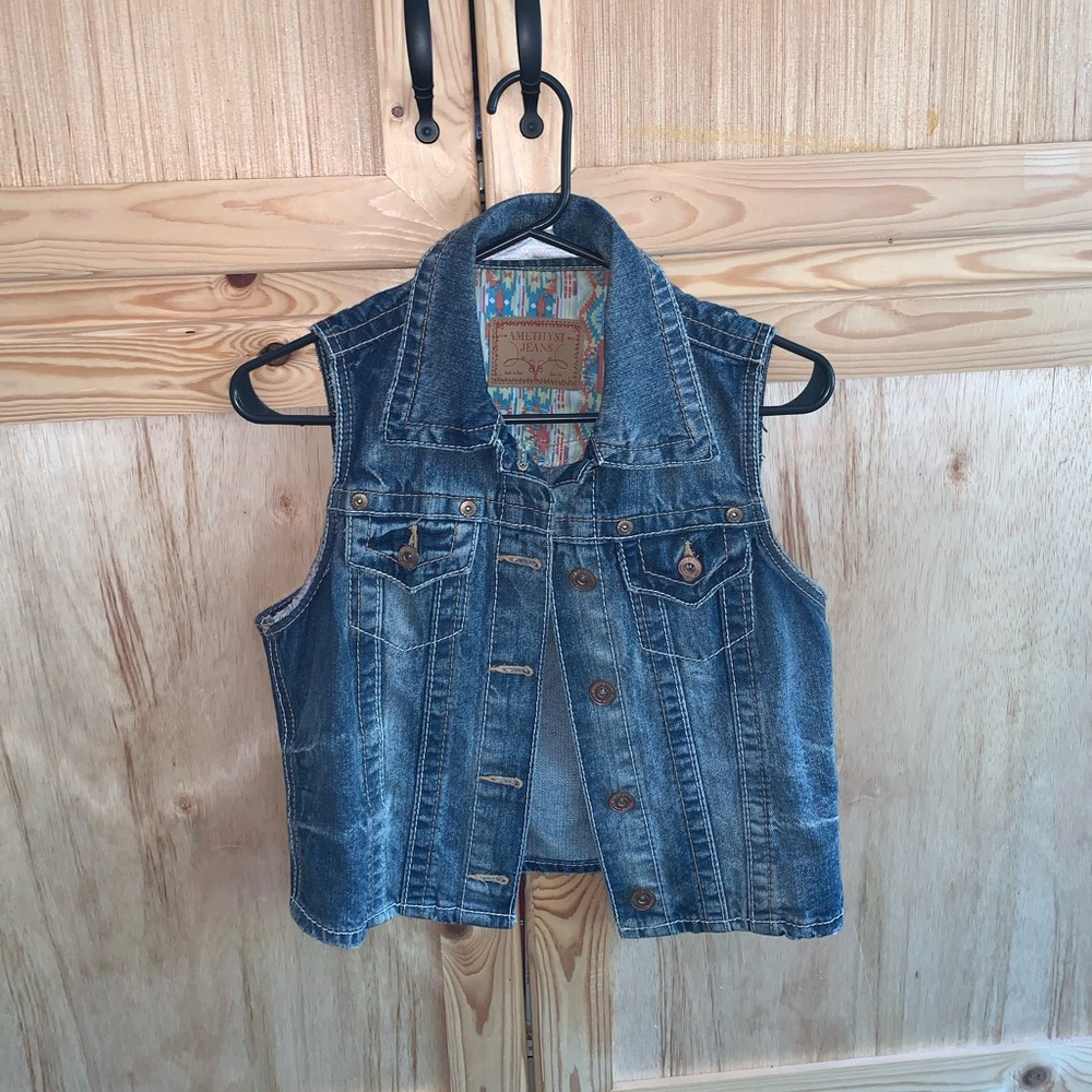 Amethyst jeans blue denim Jean distressed vest size S